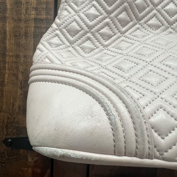 Tory Burch Fleming Large Leather Quilted Tote Bag Purse with Gold Chain - Picture 5 of 16